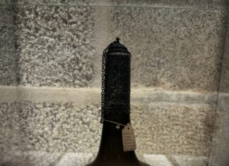 Lagerung und Trinken von Portwein Historische Portweinflasche von Sandeman